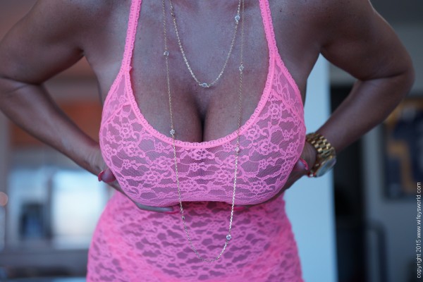 PHOTO | Hot wife Kate has some fucking epic tits Youre going to love these bad boys 9 600x400 - Hot wife Kate has some fucking epic tits! You're going to love these bad boys