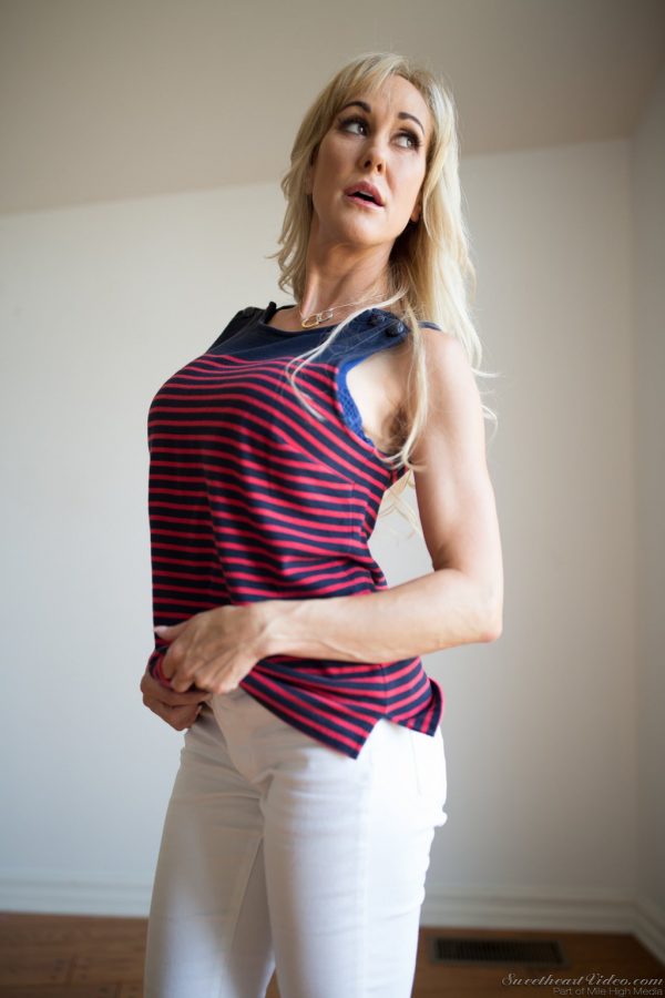 PHOTO | 01 18 600x900 - Sweet Milf Brandi Love