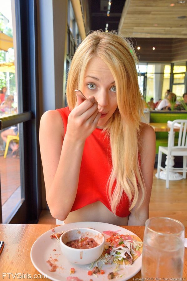 PHOTO | Sexy teen Blake 07 600x902 - Sexy Teen Blake