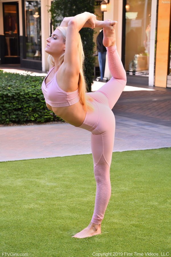 PHOTO | 00 114 600x902 - Nikki Flexible Pink
