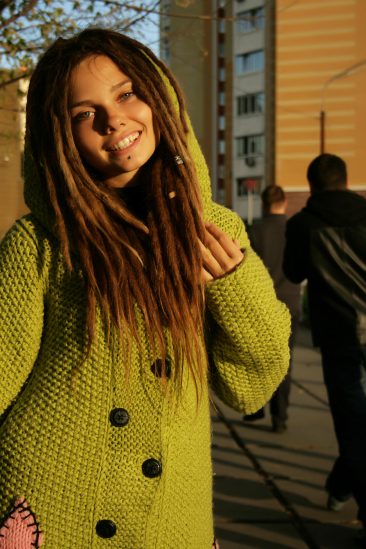 PHOTO | 13 3 366x549 - Beautiful Rasta Girl Sindi Candid