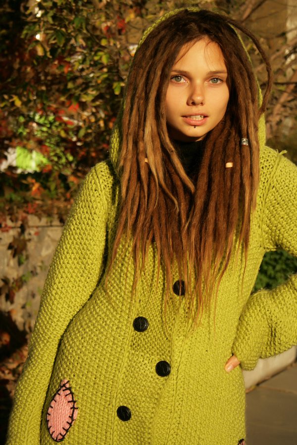 PHOTO | 14 3 600x900 - Beautiful Rasta Girl Sindi Candid