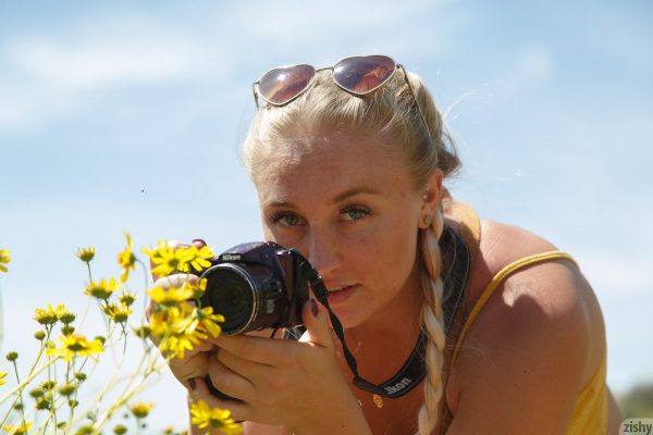 PHOTO | Harley Woodburn California Curves Zishy PHOTO | 3 5 600x400 - Harley Woodburn California Curves Zishy