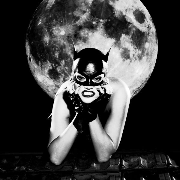 PHOTO | 00 369 600x600 - Pornstar Kitty Sixx - Catwoman Fuck