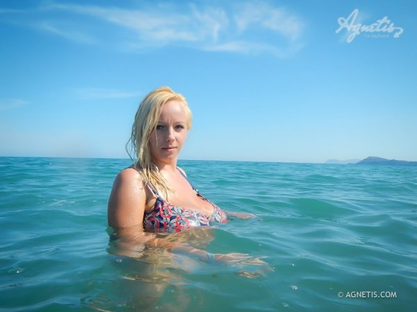 PHOTO | 02 323 600x450 - Agnetis Miracle Wet Boobs