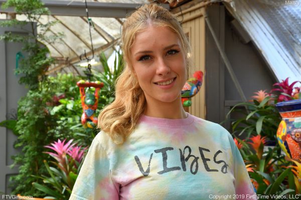 PHOTO | 02 37 600x399 - Cute Babe Mazzy