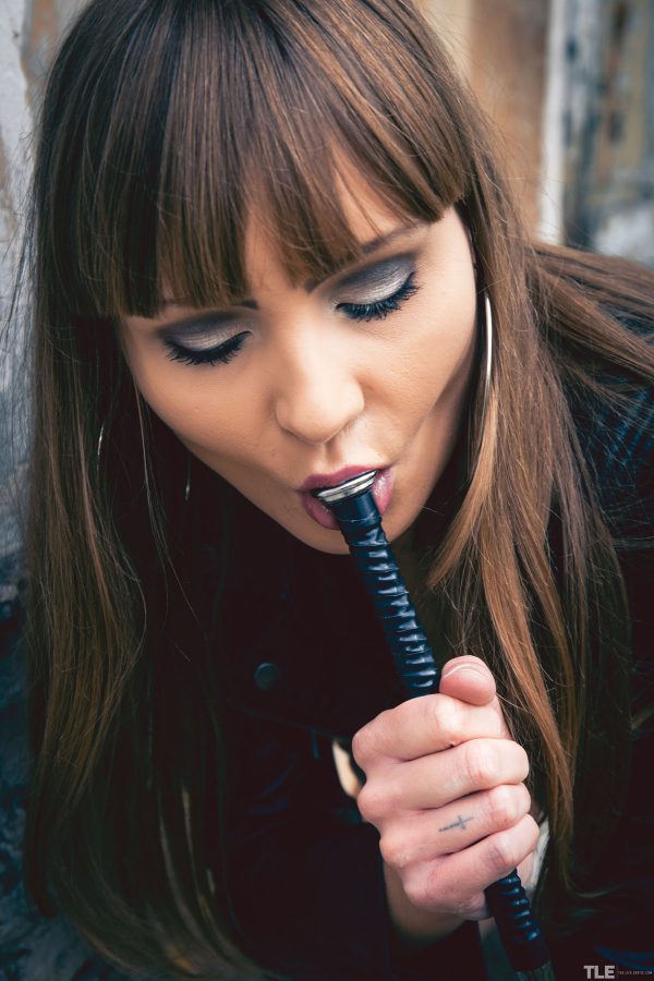 PHOTO | 10 269 600x900 - Natalie Russ - Whipped Black Leather