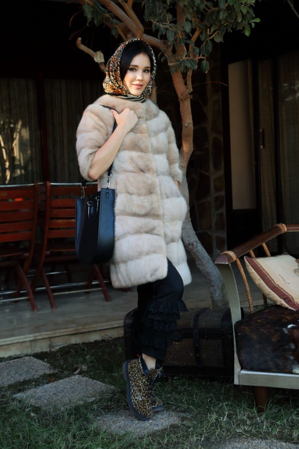 PHOTO | 00 167 600x900 - Furry Delight