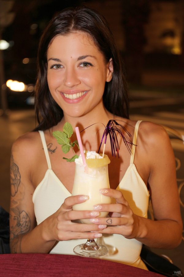 PHOTO | 00 266 600x900 - Tattooed Beauty Wanna Fuck Now