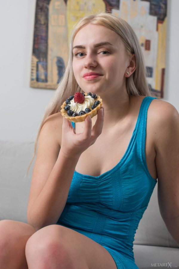 PHOTO | 00 513 600x899 - Creme Fouettee