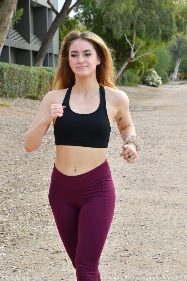PHOTO | 02 156 600x902 - Sporty Girl Kenzie