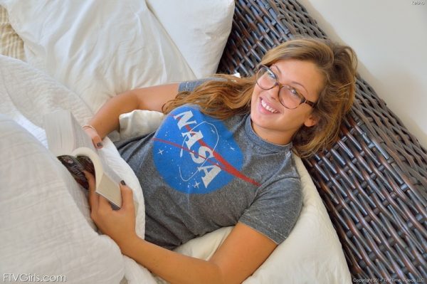 PHOTO | 02 404 600x399 - Keisha Nerdy Side