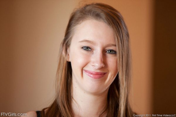 PHOTO | 03 197 600x401 - Felicia Clover Beauty Smiley