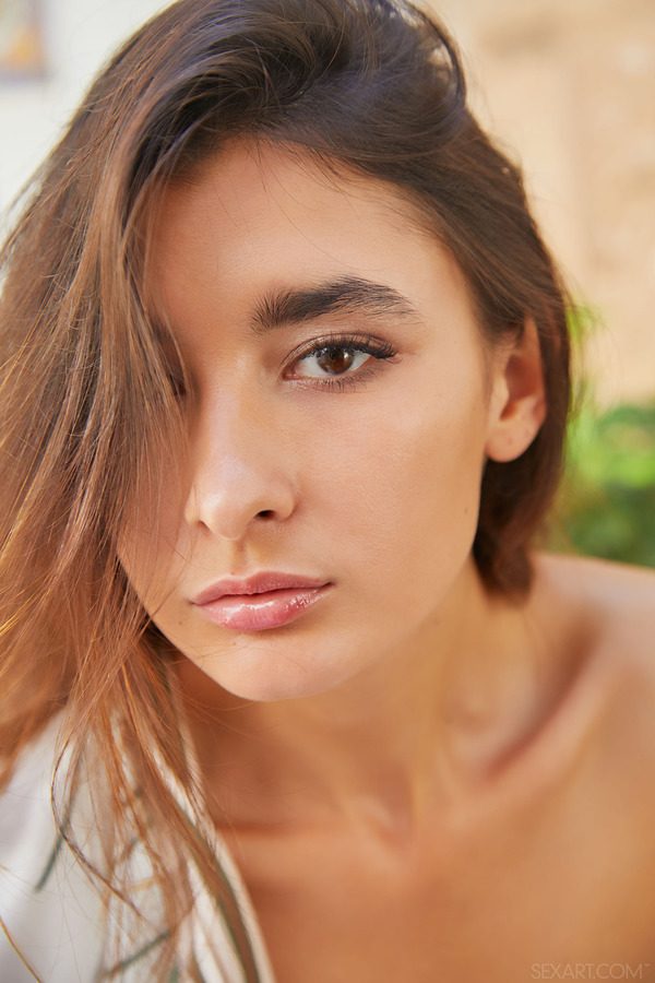 PHOTO | 07 87 600x900 - Bambi Eyes