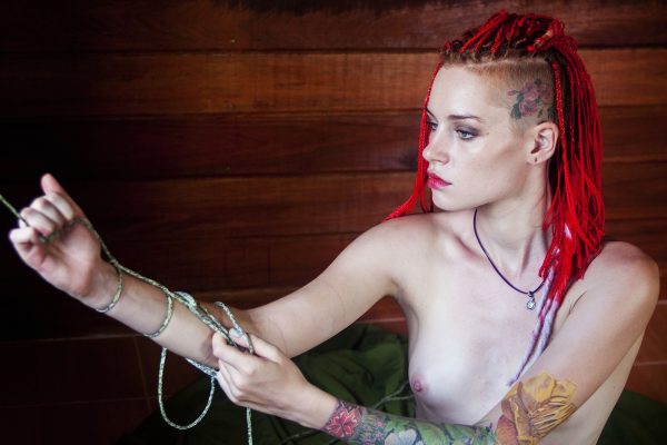 PHOTO | 08 171 600x400 - Goth Dream Babe Leocadia in Bondage