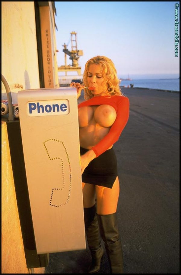 PHOTO | 11 3 600x908 - Holly Downs