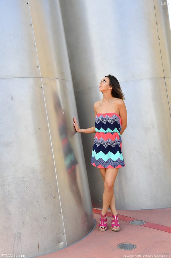 PHOTO | 09 192 600x902 - Modeling The Sun Dress