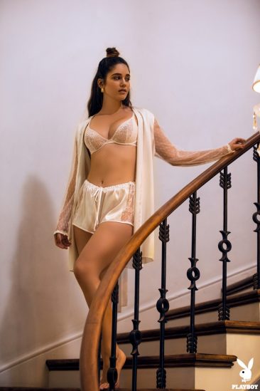 PHOTO | 13 307 366x549 - Rose Posing In Sexy Lingerie