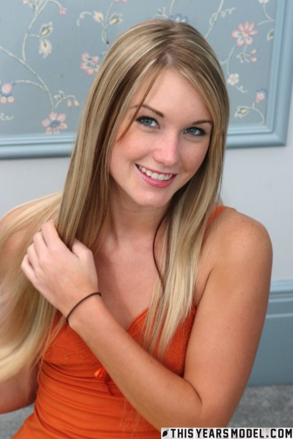 PHOTO | Jewel 02 600x900 - Jewel