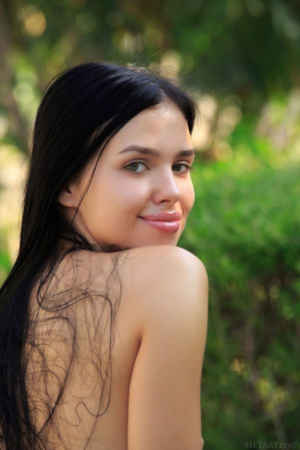 PHOTO | 00 203 600x900 - Magic Garden