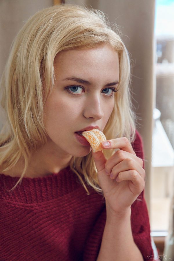 PHOTO | 00 253 600x899 - Windy Sunday