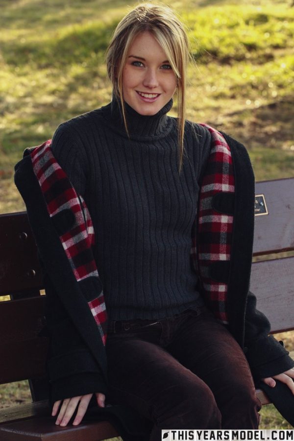 PHOTO | 02 298 600x900 - Supermodel Jewel