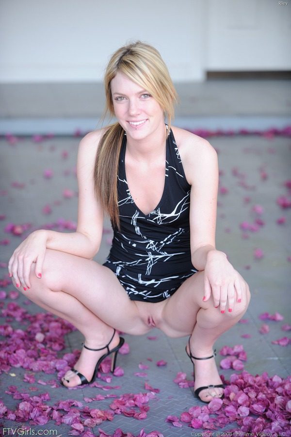 PHOTO | 04 249 600x902 - So Hot in Black