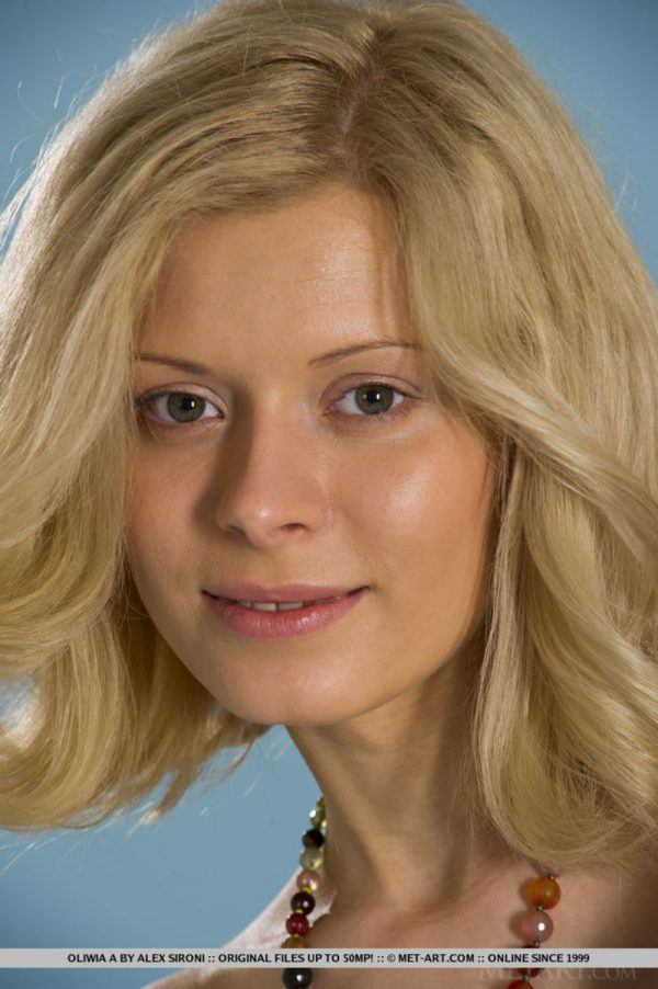 PHOTO | 14 265 600x902 - Blonde Oliwia