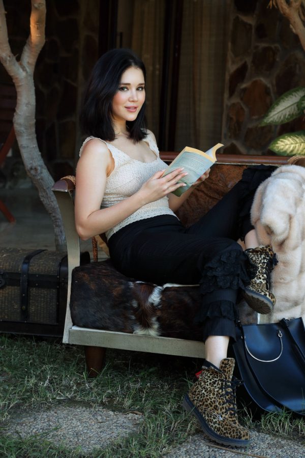 PHOTO | 04 39 600x900 - Furry Delight