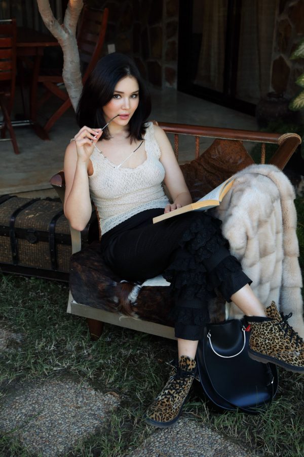 PHOTO | 05 39 600x900 - Furry Delight