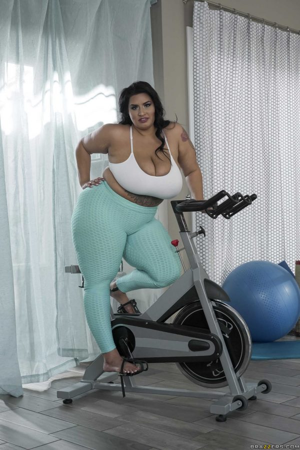 PHOTO | 1 3 600x901 - Sofia Rose Deep Stretching Brazzers