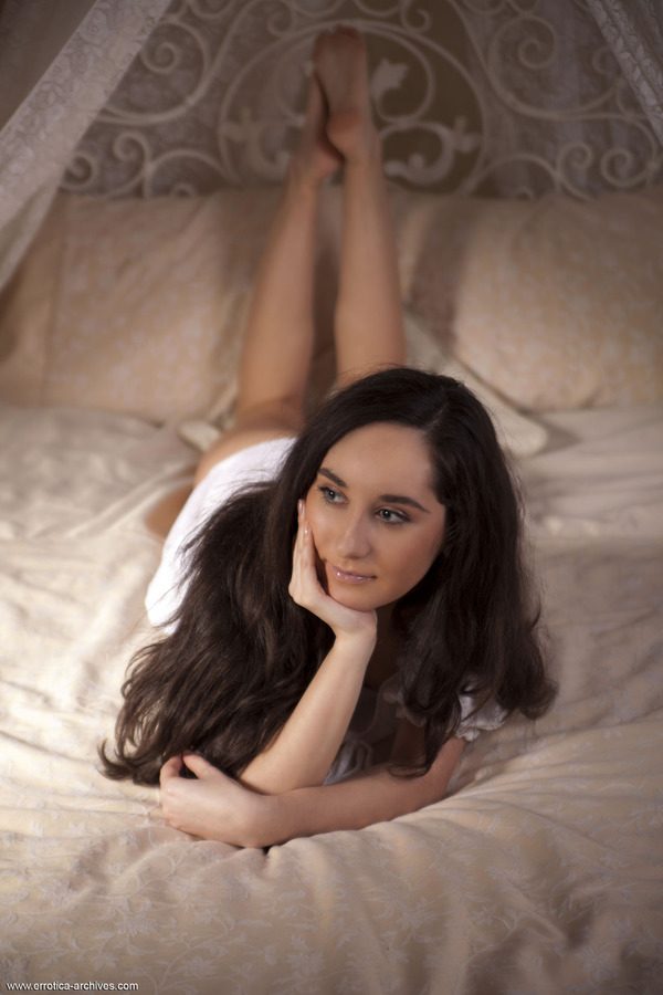 PHOTO | 03 40 600x900 - Russian Ula A