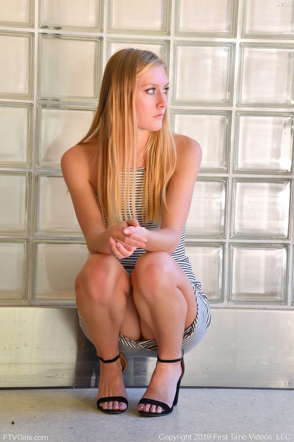 PHOTO | Jenni Sensual in heels 03 600x902 - Jenni Sensual In Heels