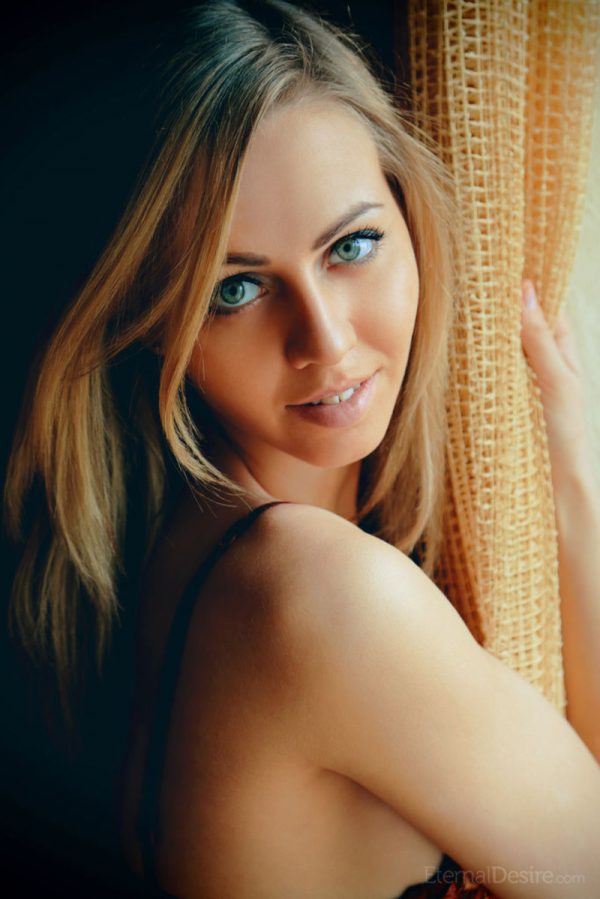 PHOTO | Lija Linda 01 600x899 - Lija - Linda