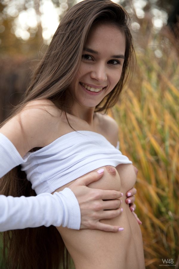 PHOTO | 10 144 600x900 - Youthful Beauty