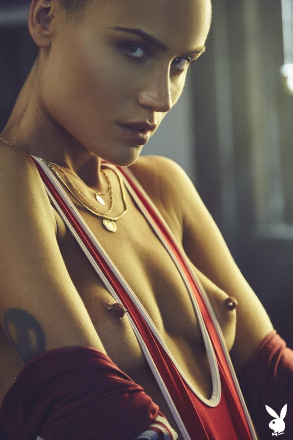 PHOTO | 10 60 600x900 - Skinny Boxer Vendela With Piercing