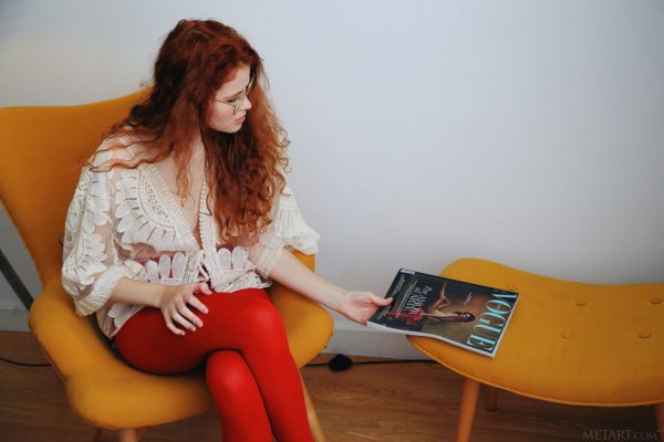 PHOTO | 00 356 600x400 - Red Hot Adel C