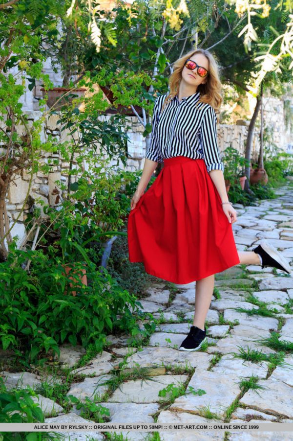 PHOTO | Euro Charm 01 600x901 - Euro Charm