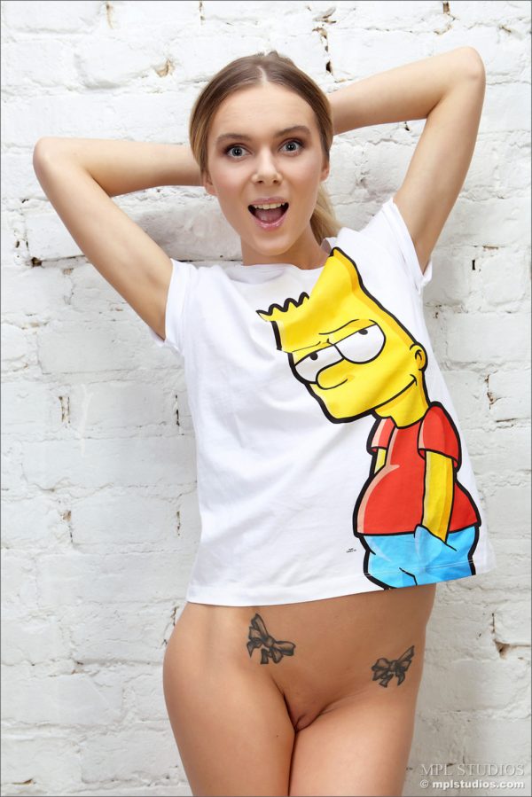 PHOTO | Karissa Diamond 00 600x899 - Karissa Diamond In Point Blank