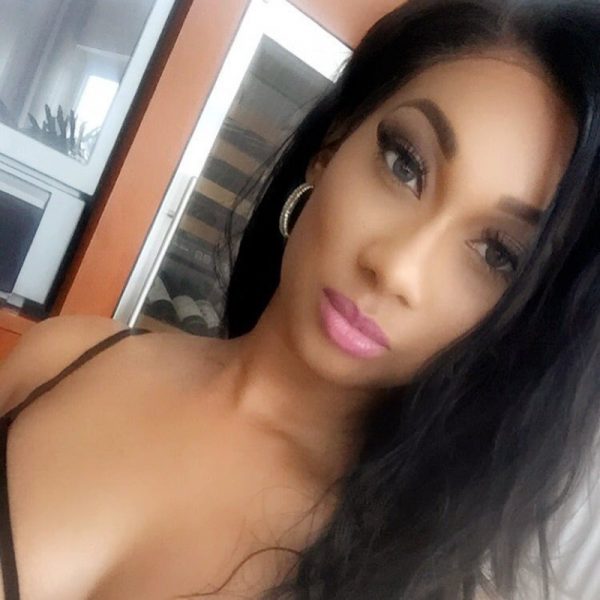 PHOTO | 10 59 600x600 - Sky Round Ass