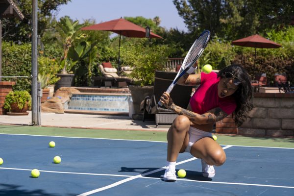 PHOTO | 00 30 600x400 - Backhanded - Part 2