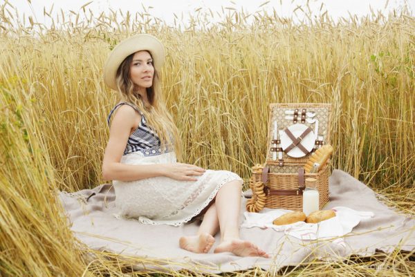 PHOTO | Presenting Kira T 01 600x401 - Presenting Kira T