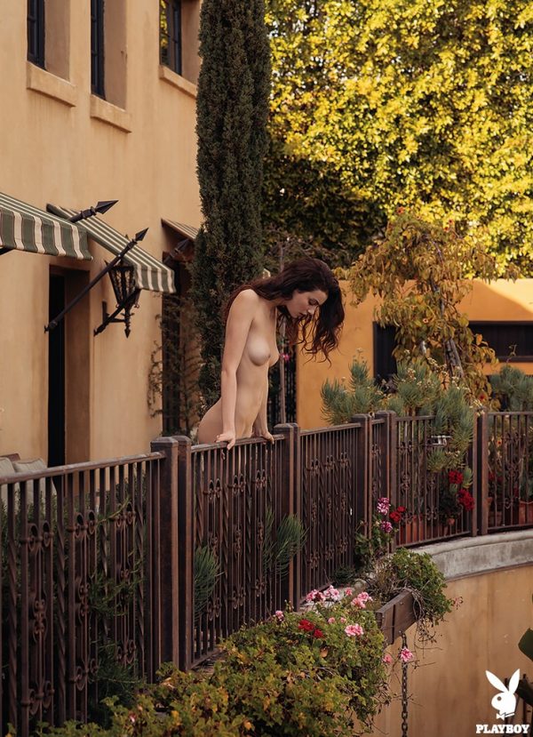 PHOTO | Sera Mann PHOTO | 03 107 600x829 - Sera Mann