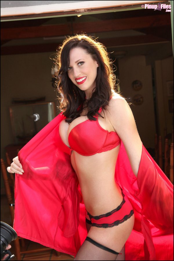 PHOTO | 03 17 600x899 - Lana Kendrick Red Bra