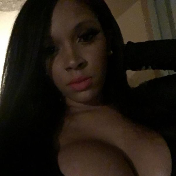 PHOTO | 05 103 600x600 - Vixen Vanity