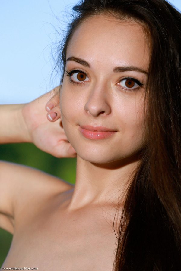 PHOTO | 01 145 600x900 - Chanel C