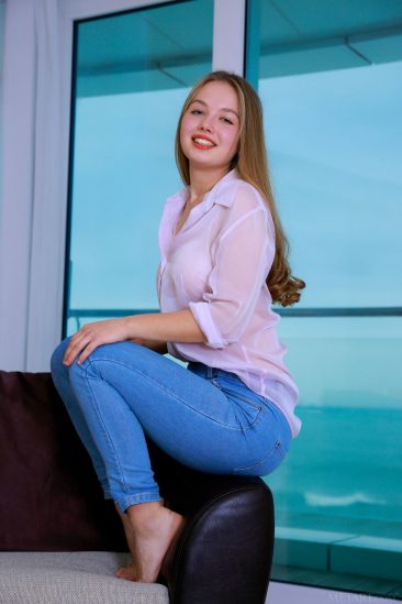 PHOTO | 02 70 366x549 - Looking super sexy in a sheer blouse and denims