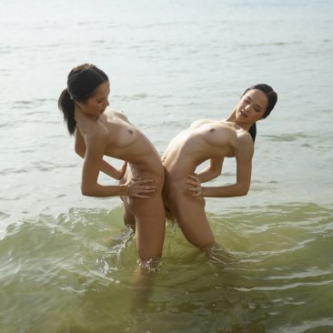 PHOTO | 13 148 366x366 - Julietta and Magdalena Beach Ballet