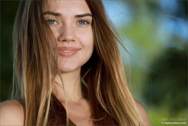 PHOTO | Viva   Sheer Beauty 00 600x401 - Viva - Sheer Beauty