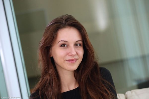 PHOTO | 01 31 600x400 - Naked Alisa Amore